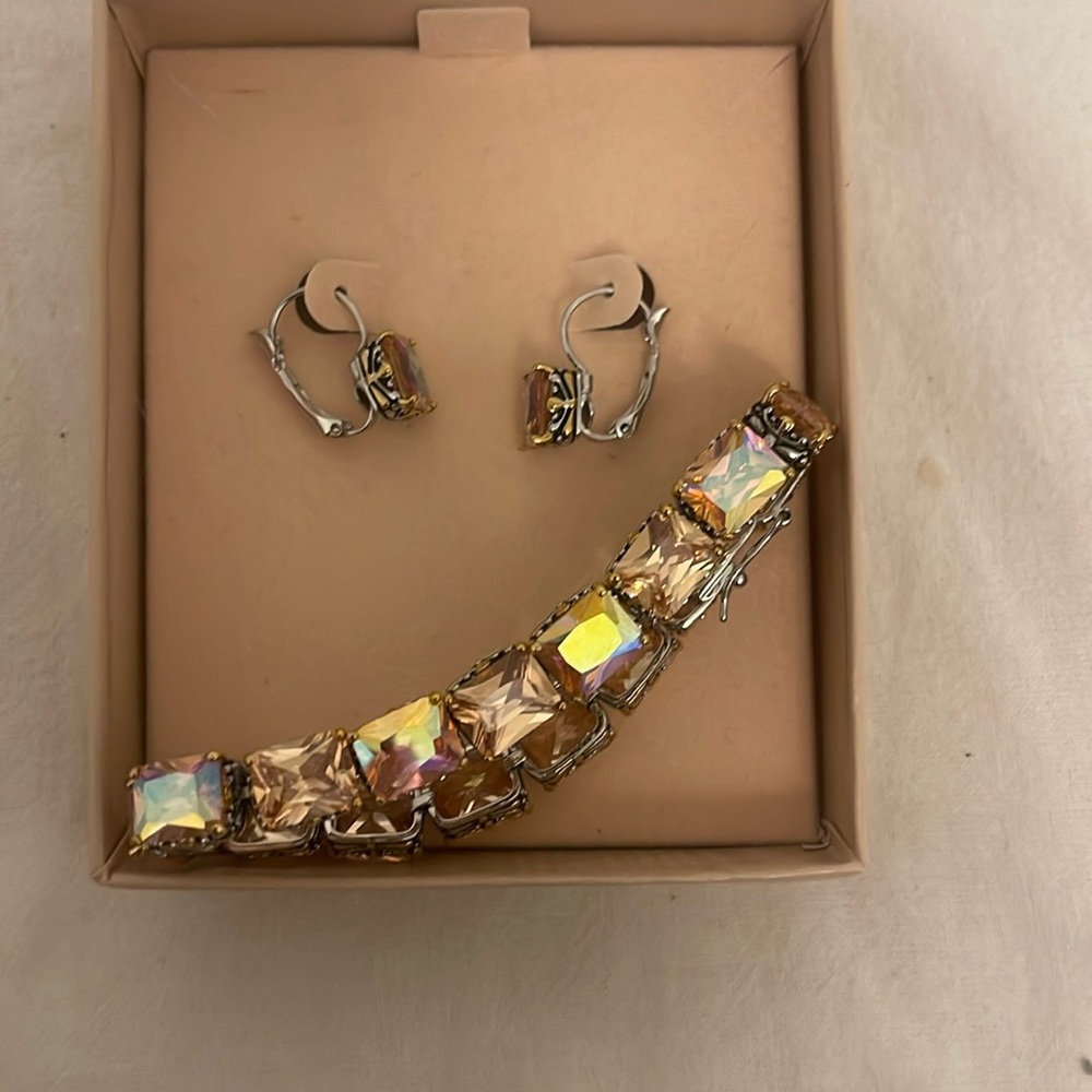 earring and bracelet set